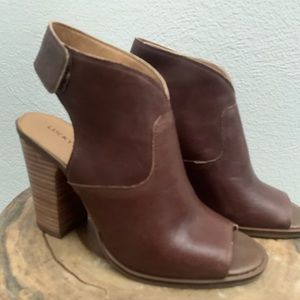 Lucky Brand Women’s peep toe wedge heel sz 7.5M/37.5